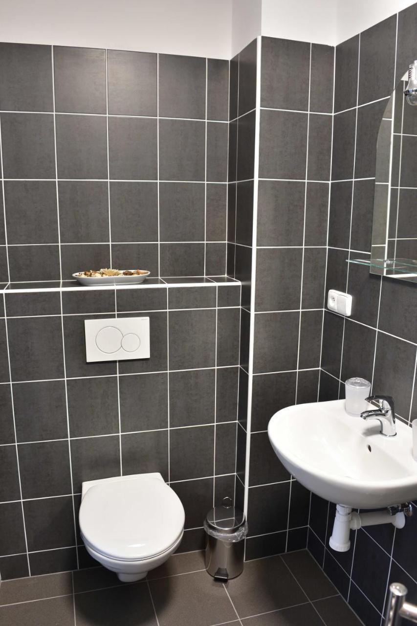 Apartmany U Letiste Pardubice Exterior photo