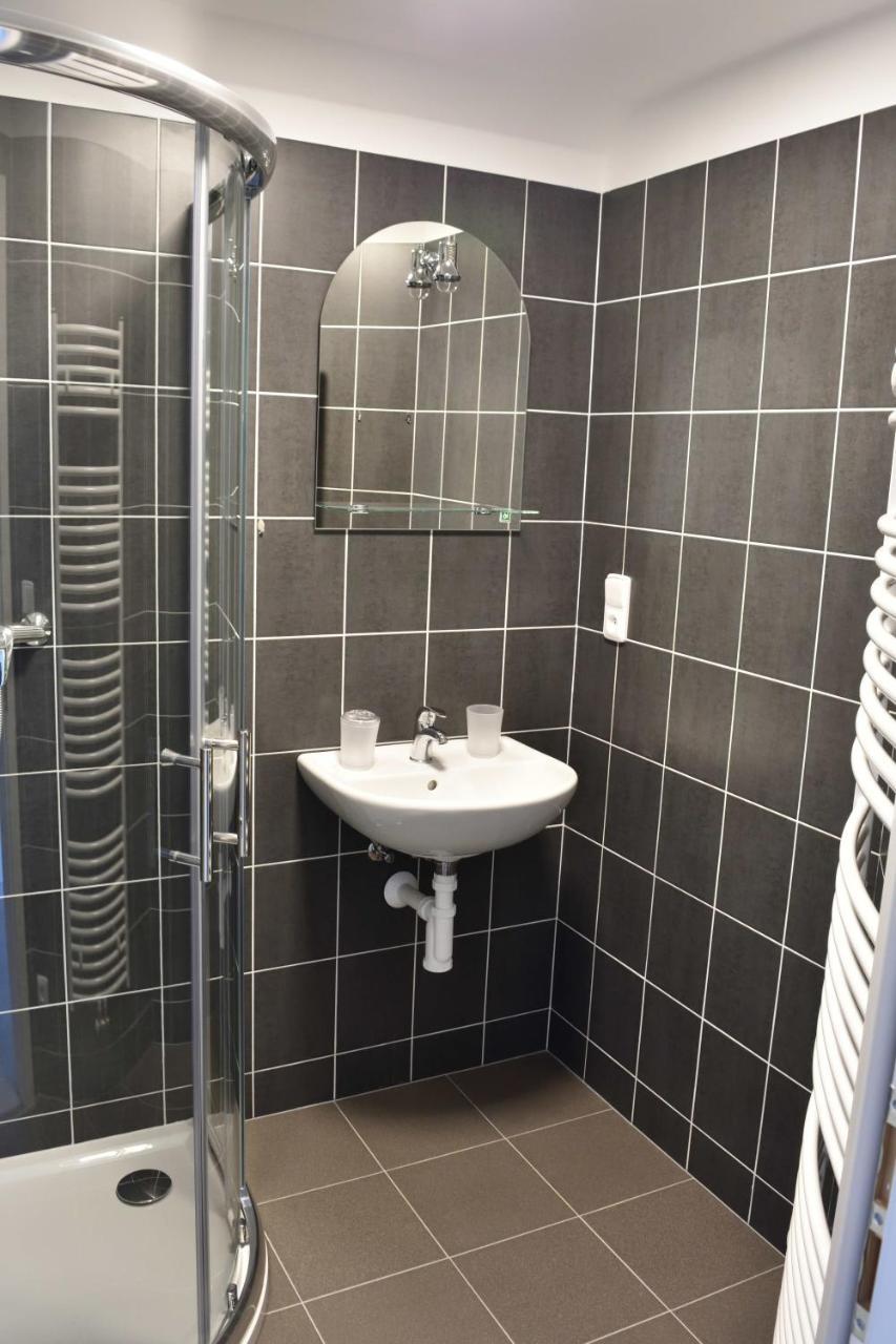 Apartmany U Letiste Pardubice Exterior photo