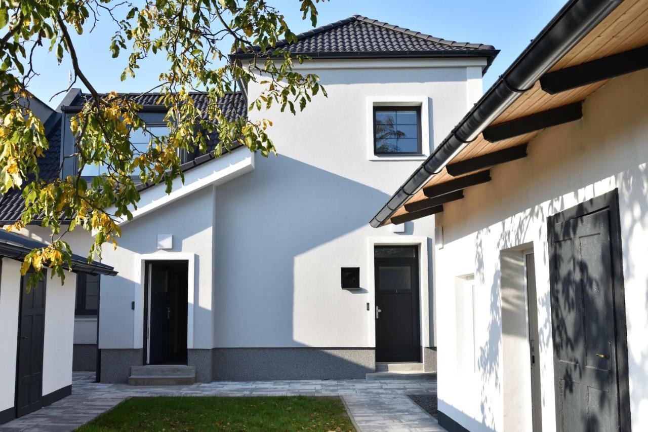 Apartmany U Letiste Pardubice Exterior photo